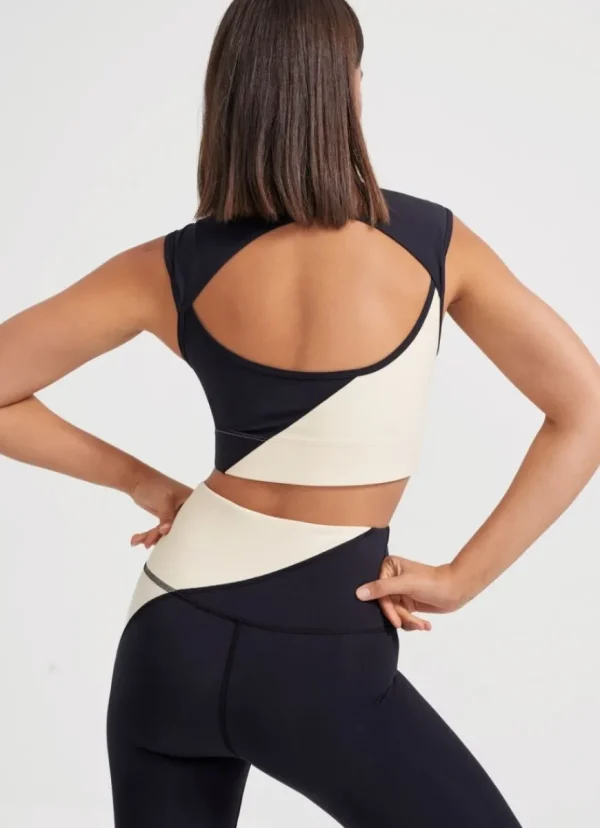 Online P.E Nation Stability Sports Bra Black
